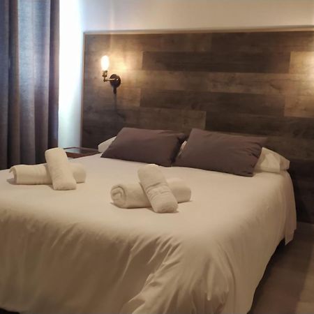 Hostal El Pinar 蒙地卡罗 外观 照片