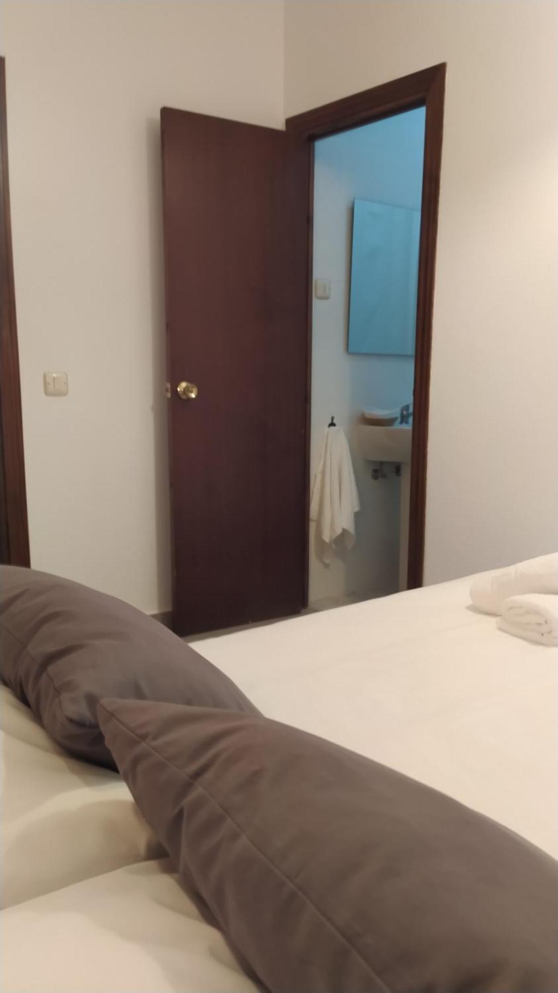 Hostal El Pinar 蒙地卡罗 外观 照片