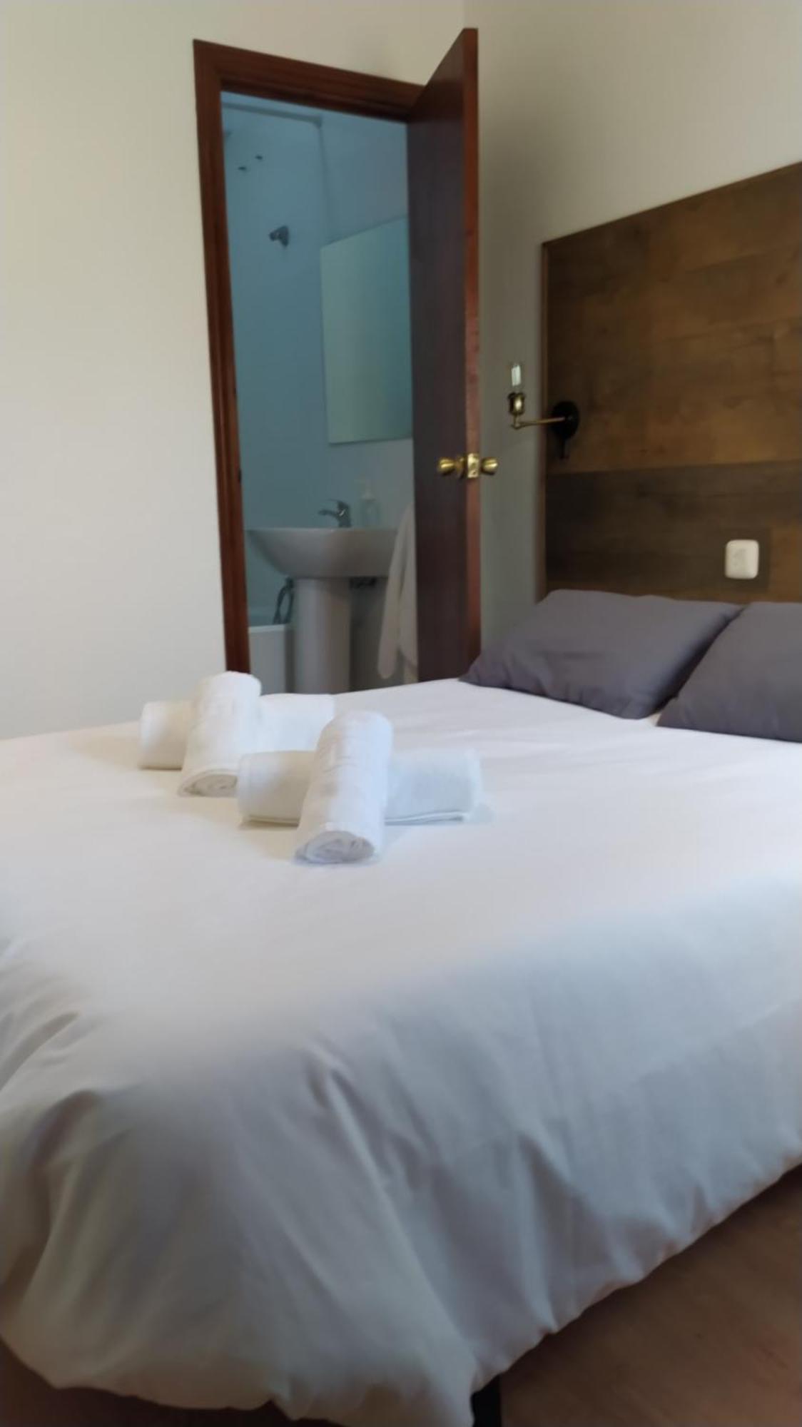 Hostal El Pinar 蒙地卡罗 外观 照片